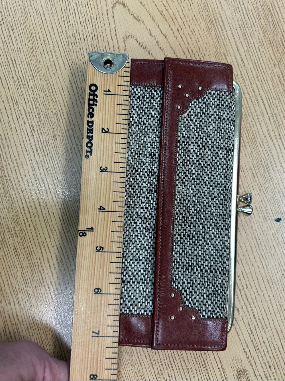 Vintage elegant woven